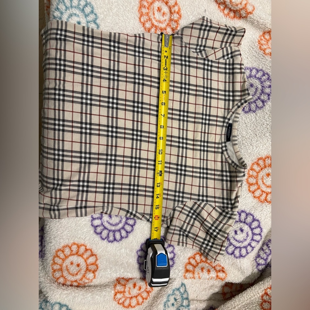 Authentic Burberry Short Sleeve Top - Picture 4 of 6